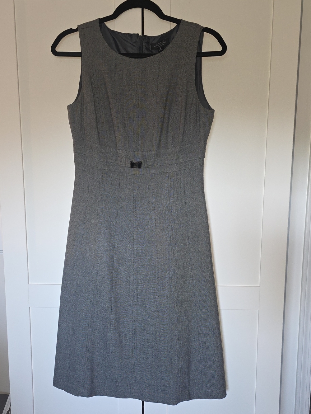 Tahari Arthur Levine Essentials Gray Career Business Dress